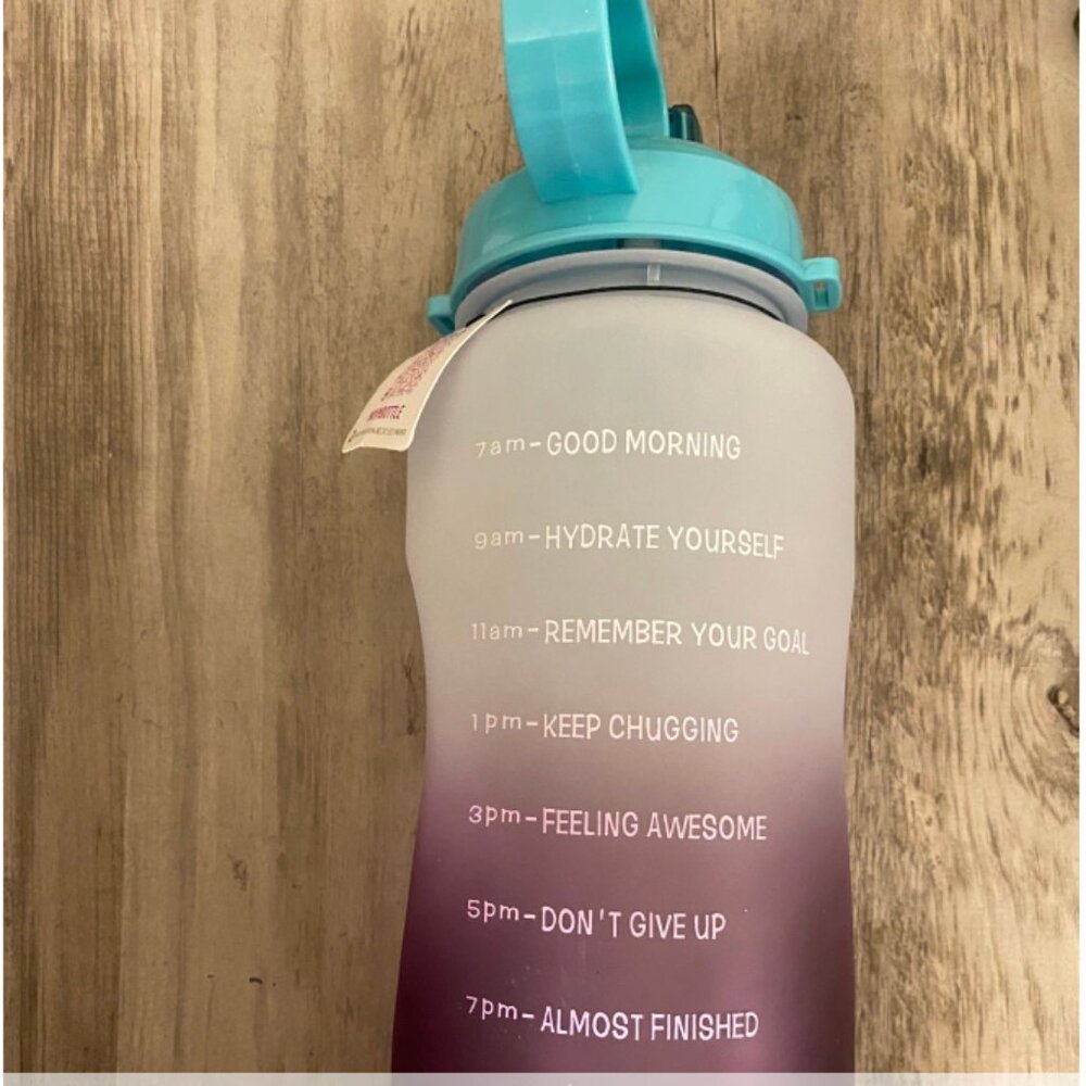 Francesca's water bottles
